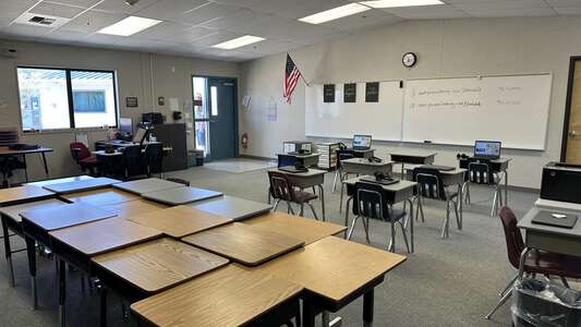 Hacienda Elementary School Classroom Standard in California City