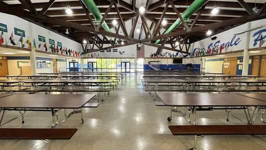 Evergreen Middle School Commons (Cafeteria) in Redmond