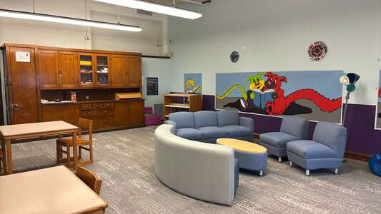 Field - Eugene Field Elementary School Library in Chicago 3