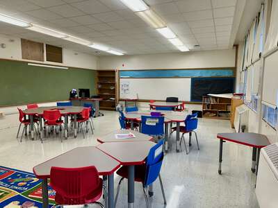 Mark Twain School for the Talented and Gifted Classroom Standard in Dallas