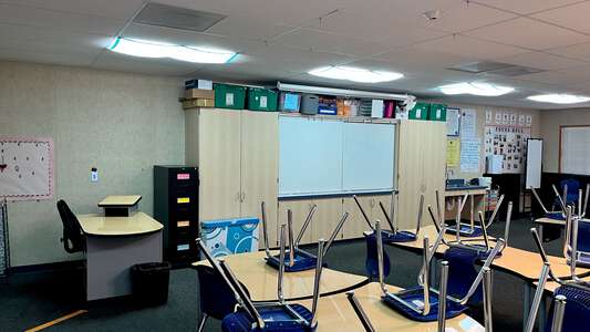 Hemet Elementary School Classroom Standard in Hemet
