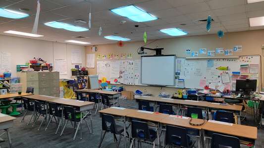 Hinman - Edna F. Elementary School Classroom Standard in Henderson