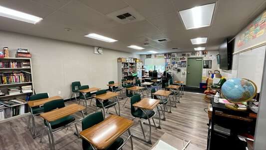 New School Community Day High School Classroom Standard in Watsonville 3