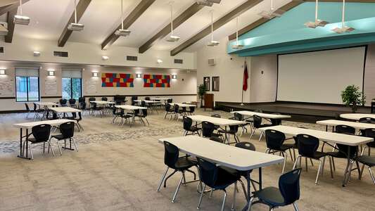 Clearview Elementary School Multi-Purpose Room in LaGrange
