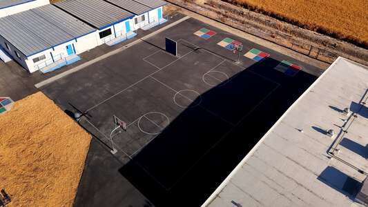Banta Elementary School Outdoor Basketball Courts 2 in Tracy 2