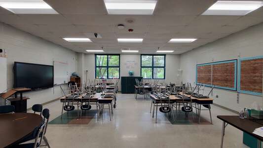 A.L. Lotts Elementary School Classroom Standard in Knoxville