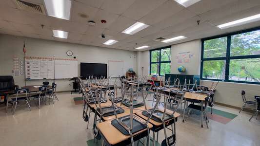 A.L. Lotts Elementary School Classroom Standard in Knoxville