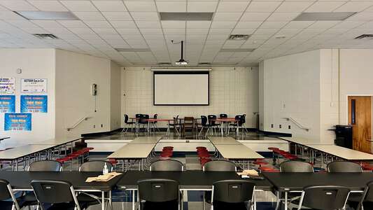Long Cane Elementary School Cafeteria in LaGrange