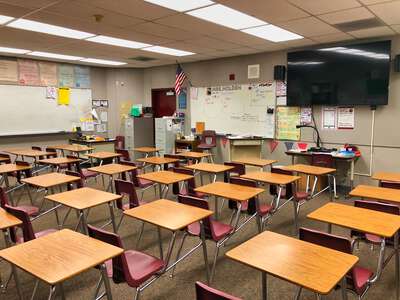 Hanshaw Middle School Classroom Standard in Modesto
