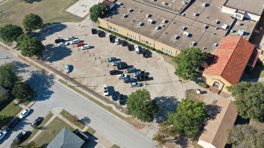 Hubbard Heights Elementary School Parking Lot - Main in Fort Worth