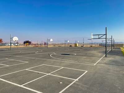 Thorner Elementary Basketball Courts in Bakersfield