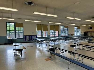 Duniway K-5 School Cafeteria in Portland