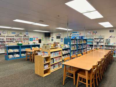 Dublin Elementary School Library in Dublin
