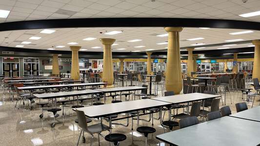 Eisenhower High School Cafeteria in Houston