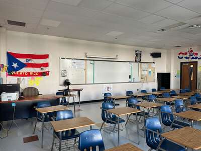 Barrington Middle School (0086) Classroom Standard in Lithia