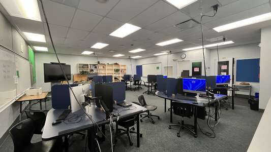 Sarasota Middle School Classroom Standard in Sarasota 3