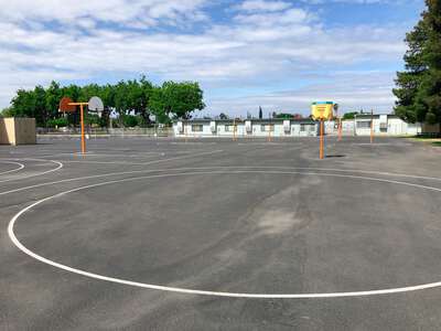 Rob Road Elementary School Outdoor Basketball Courts 1 in Modesto 3