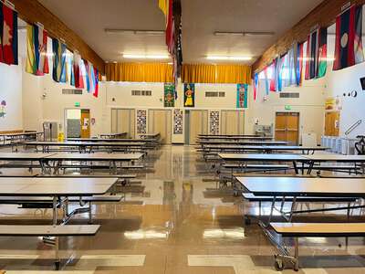 Woodmere K-5 School Cafeteria in Portland 3