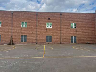 Celestino Mauricio Soto Jr. Elementary School Outdoor Basketball Courts in Dallas
