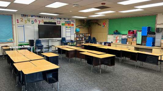 Ridgepoint Elementary School Classroom Standard in Sacramento