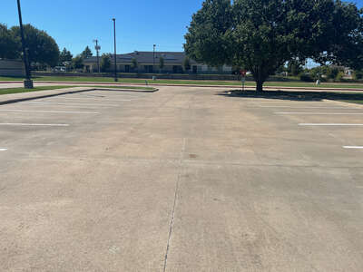 Willie Brown Elementary School Parking Lot - Front in Mansfield