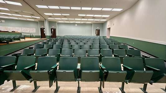Haines City Senior High School Auditorium / Theater in Haines City 3