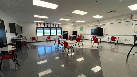 Southwest Middle School (Polk County Public Schools) Classroom Standard in Lakeland 4