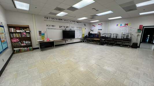 Pointe South Elementary School Classroom Standard in Riverdale 3