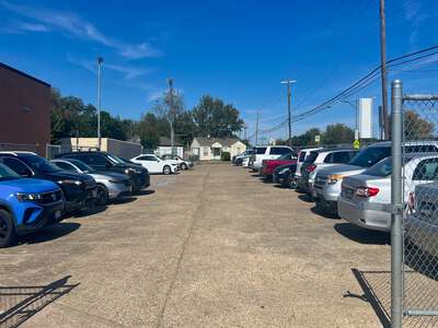 Barbara Jordan Elementary School Parking Lot in Dallas