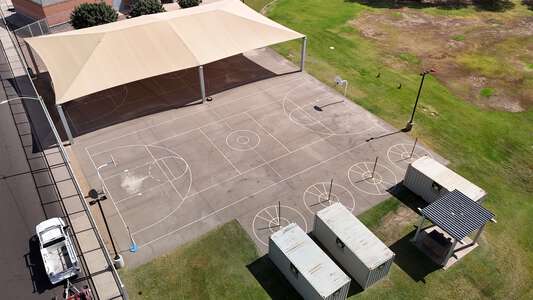 Magnet Traditional School Outdoor Basketball Courts in Phoenix