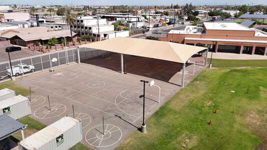 Magnet Traditional School Outdoor Basketball Courts in Phoenix