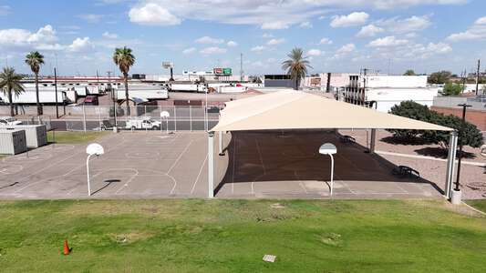 Magnet Traditional School Outdoor Basketball Courts in Phoenix