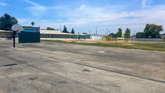 Hollow Hills Elementary School Outdoor Basketball Courts in Simi Valley