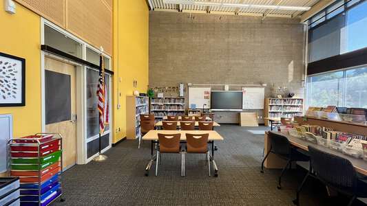 Rachel Carson Elementary School Library in Sammamish 2