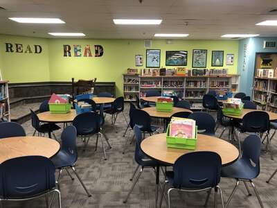 Seven Oaks Elementary Library in Eagle 3