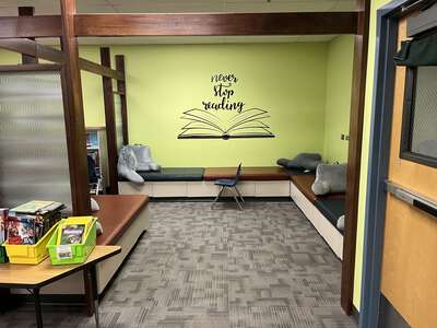 Seven Oaks Elementary Library in Eagle 4