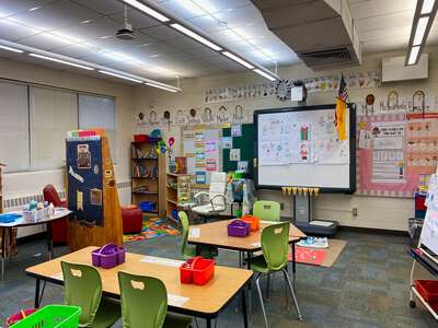 Governor Bent Elementary School Classroom Standard in Albuquerque 3