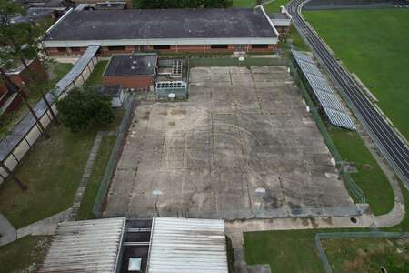 Alfred L. duPont Middle School Outdoor Basketball Courts (3 hr min) in Jacksonville