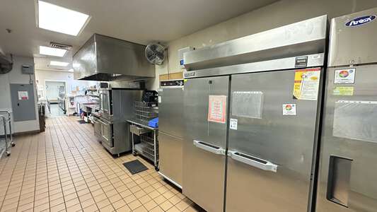 Black Diamond Middle School Kitchen in Antioch