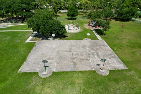Ramona Boulevard Elementary School Outdoor Basketball Courts (3 hr min) in Jacksonville 2