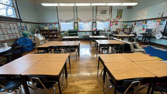 Coonley - John C Coonley Elementary School Classroom Standard in Chicago 4