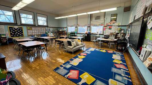 Coonley - John C Coonley Elementary School Classroom Standard in Chicago 5