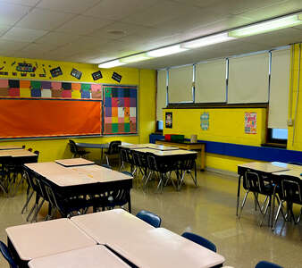Morris - Robert Morris Site Classroom Standard in Philadelphia
