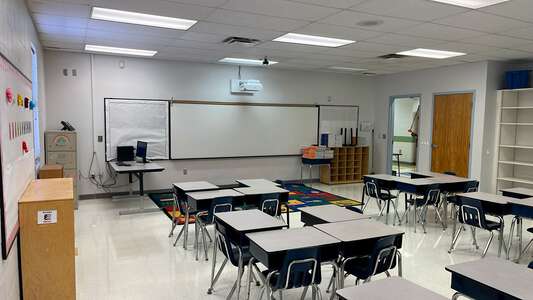 Loma Verde Elementary School Classroom Standard in El Paso 2