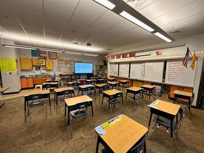 S.R. Marmon Elementary School Classroom Standard in Albuquerque