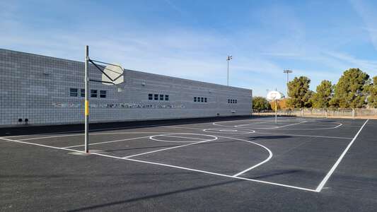 Vanderburg - John C. Elementary School Outdoor Basketball Courts in Henderson