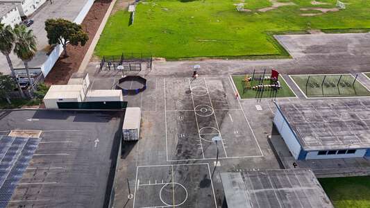 Victoria Elementary School (K-6) Outdoor Basketball Courts in Costa Mesa