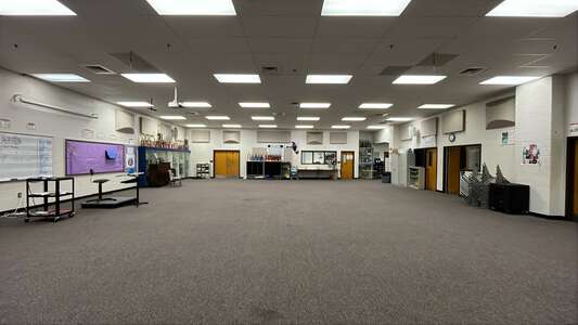 South Gwinnett High School Room - Band in Snellville