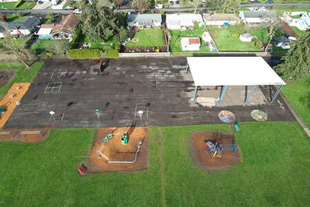 Elizabeth Page Elementary School Blacktop / Basketball Courts in Springfield