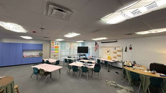 Pine Grove Elementary School Classroom Standard in Brooksville 3